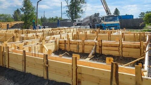 Ленточный фундамент для дома в Минске